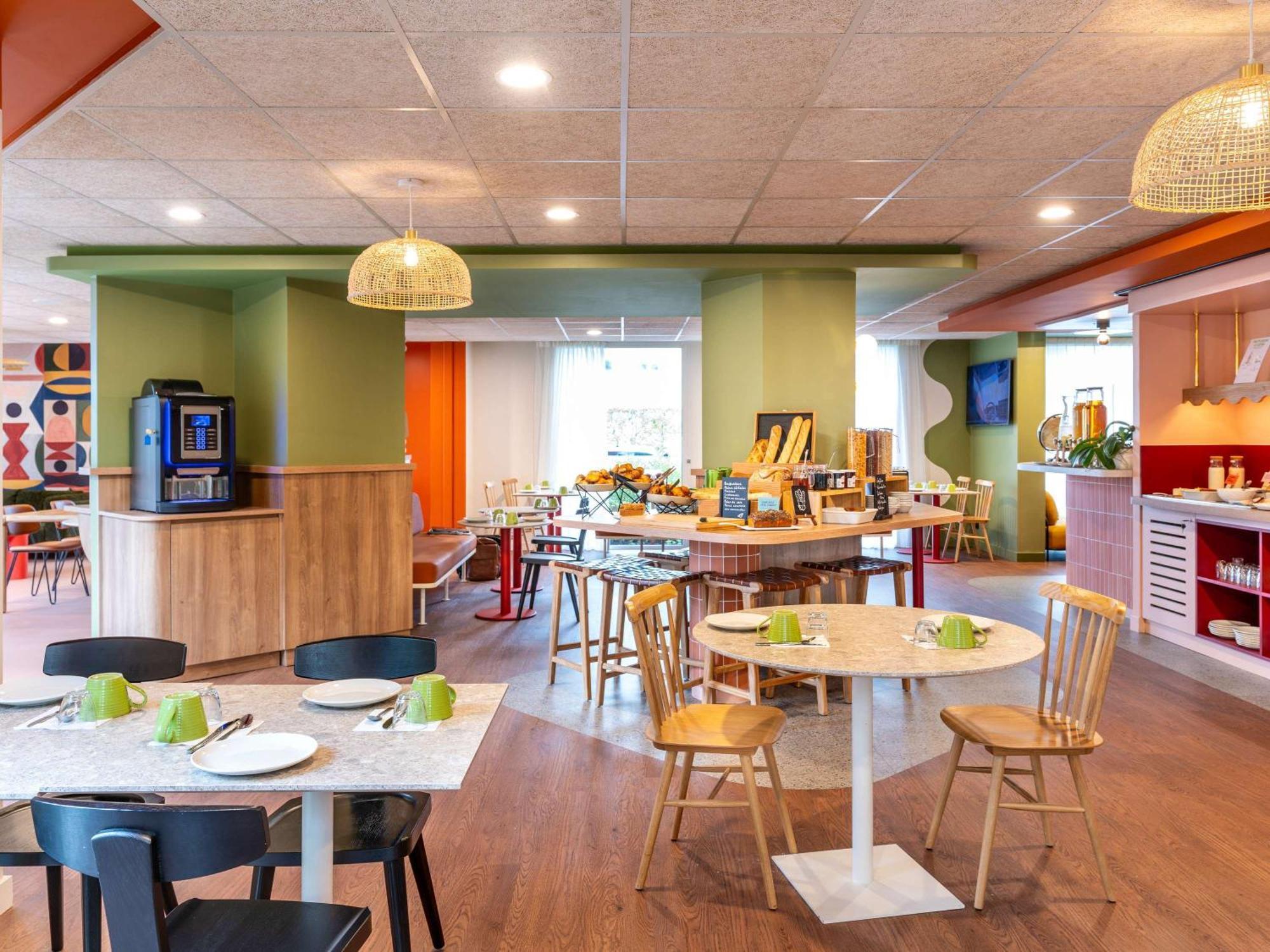 Ibis Styles Prevessin Geneve Aeroport Hotel Bagian luar foto