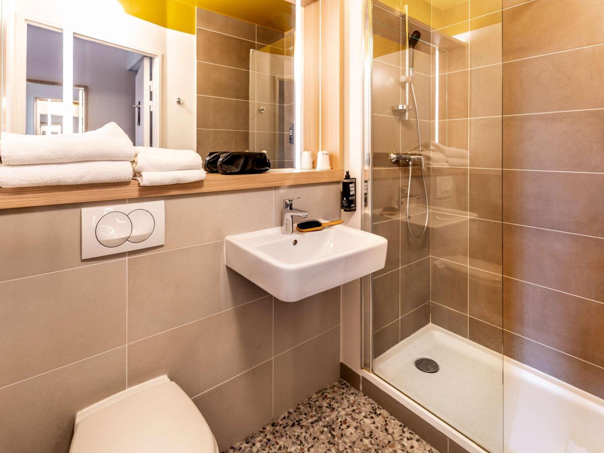 Ibis Styles Prevessin Geneve Aeroport Hotel Bagian luar foto